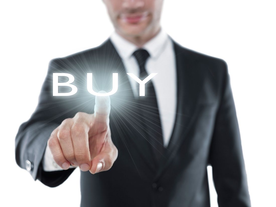Characteristics of a Successful Business Buyer: 6 Qualities That Matter